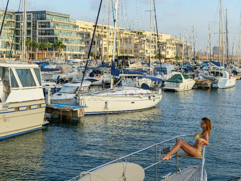 Herods Herzliya Hotel By The Beach Экстерьер фото