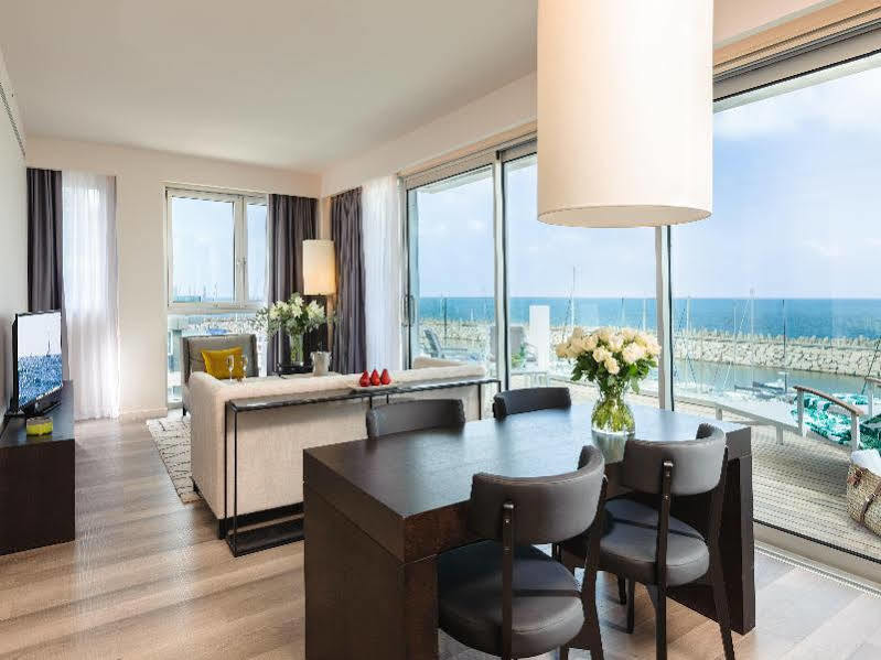 Herods Herzliya Hotel By The Beach Экстерьер фото