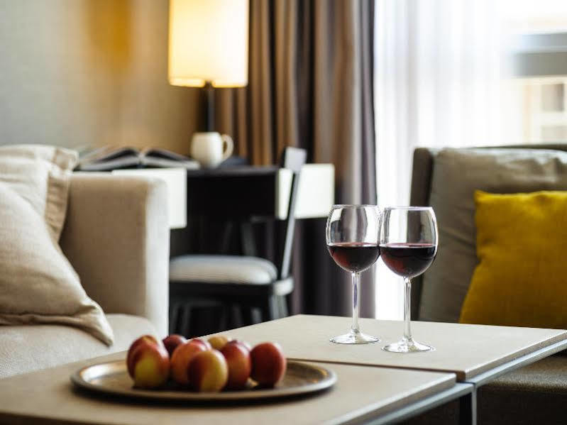 Herods Herzliya Hotel By The Beach Экстерьер фото